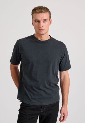 Relaxed fit garment dyed t-shirt